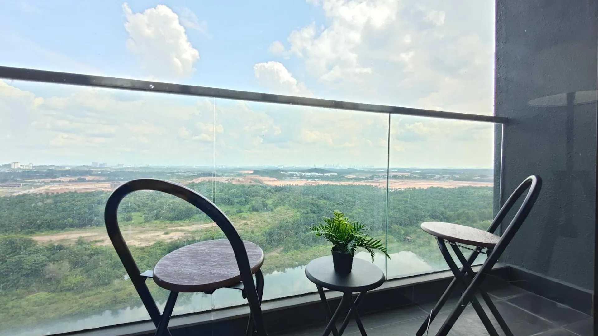 Apartmán D'Pristine By Antlerzone Johor Bahru